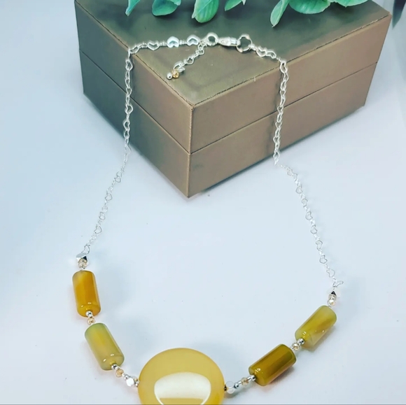 Yellow Agate necklace - Picture 2 of 4